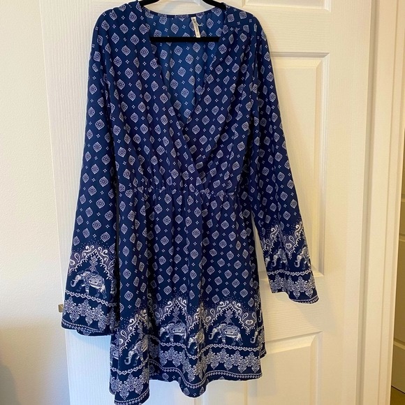 Live 4 Truth Dresses & Skirts - ✨Host Pick ✨ Live 4 Truth Graphic Long Sleeve Free Dress Size L